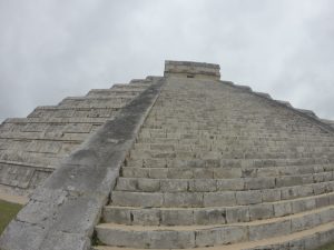 Chitchen-Itza-Cancun-to-merida-roadtrip